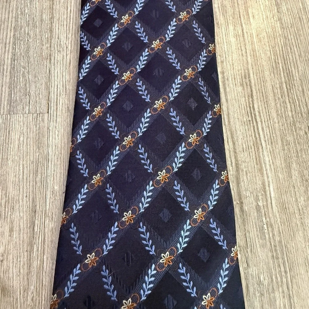 Ermenegildo‎ Zegna Men's 100% Silk Blue Pattern Tie